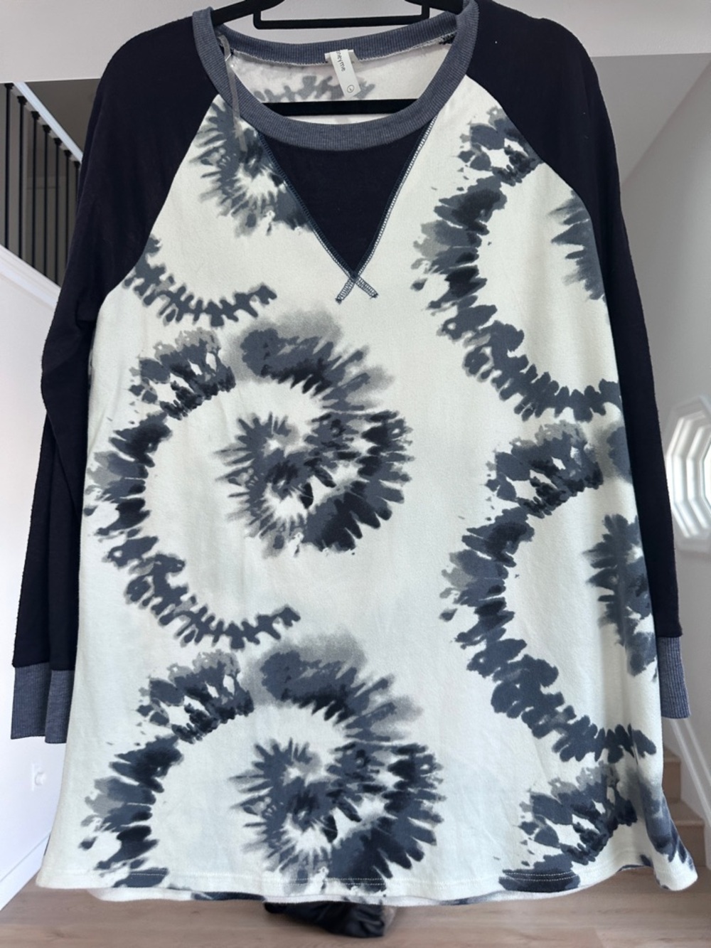 Honeyme Navy & White Spiral Tie-Dye Raglan Long Sleeve Top